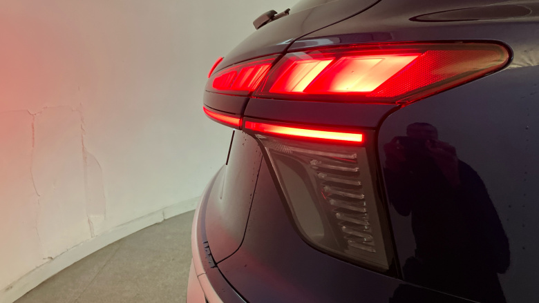 Audi Q3 1.5 TFSI S Line 5dr S Tronic Petrol Estate